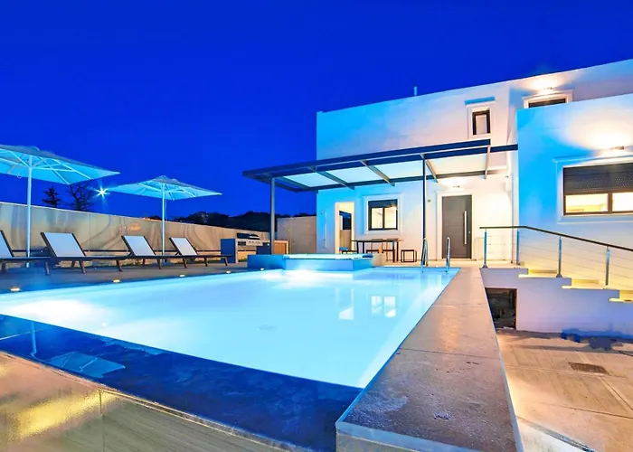 Perla Villas With Heated Pool